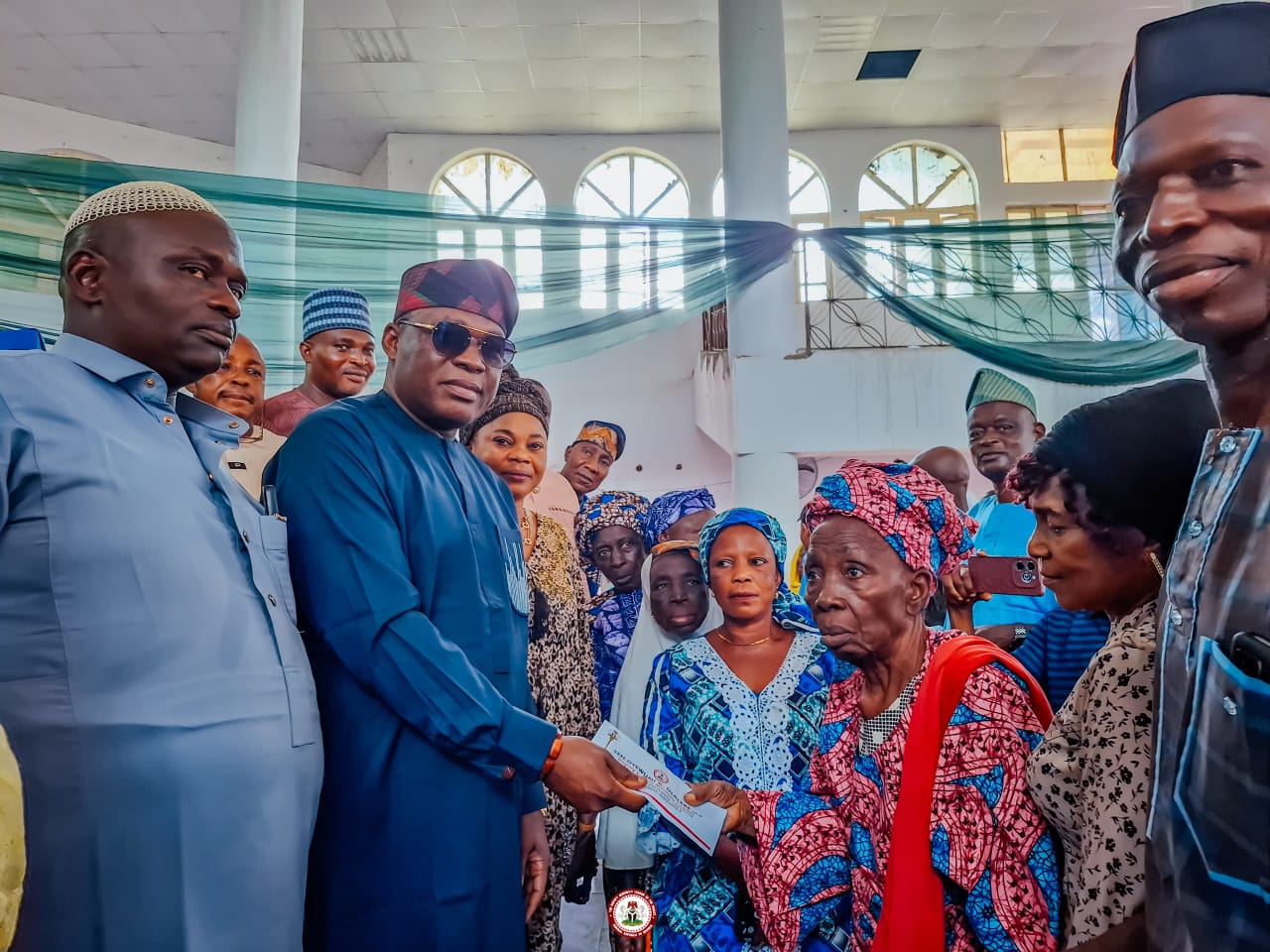 Senator Oyewumi doles out grant to the aged, vulnerable, widows in Osun West
