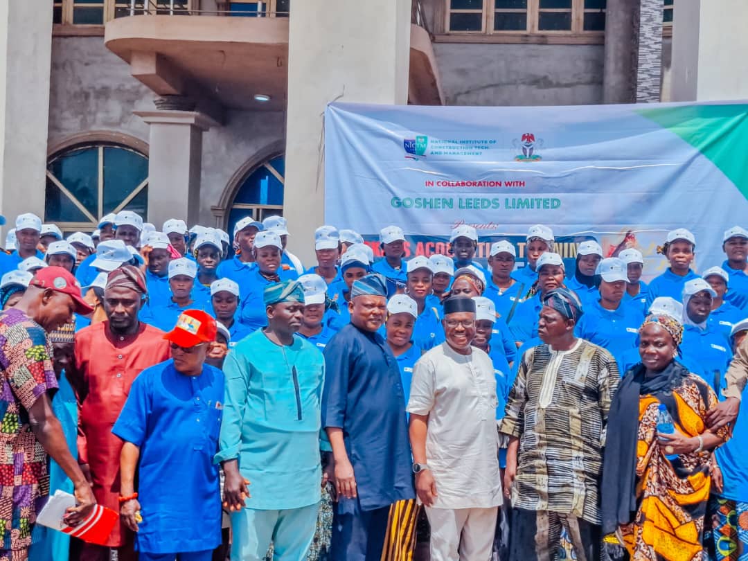Senator Oyewumi empowers women in Osun West Senatorial District