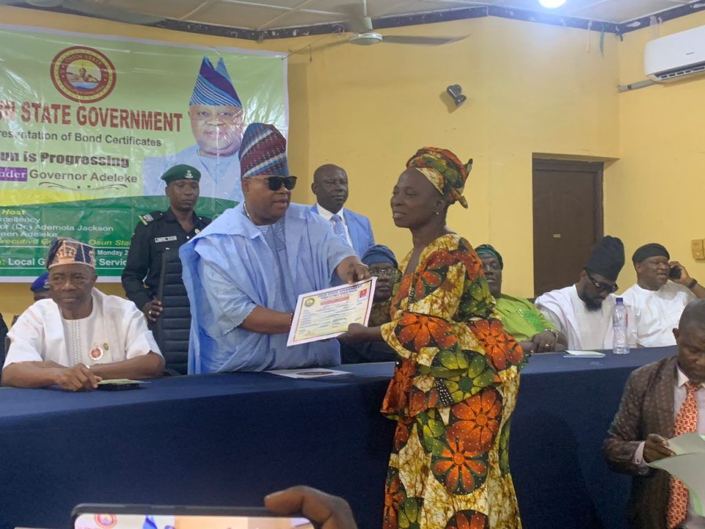 Osun: Gov Adeleke presents N1.9bn bond certificates to contributory pensioners 