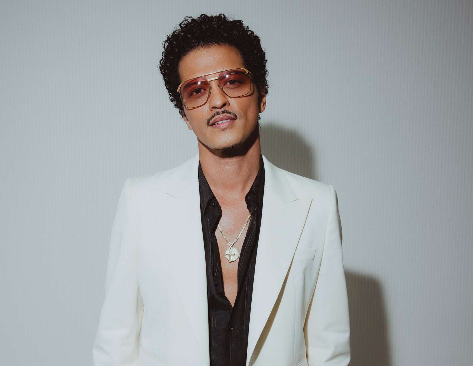 Bruno Mars smashes Spotify record