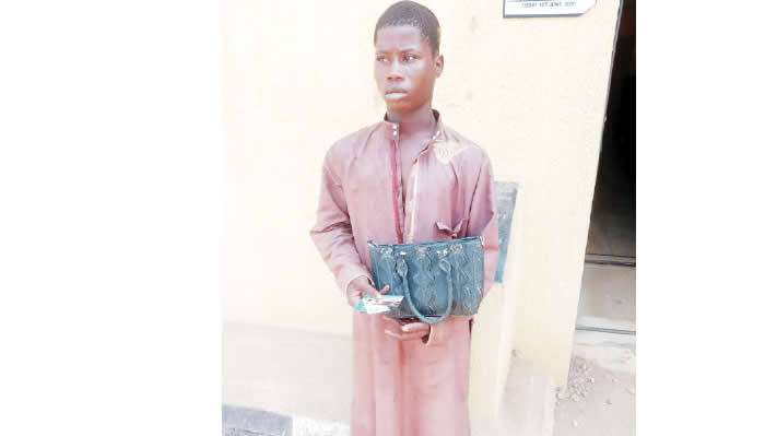 Ogun Police rescue suspected robber from mob attack