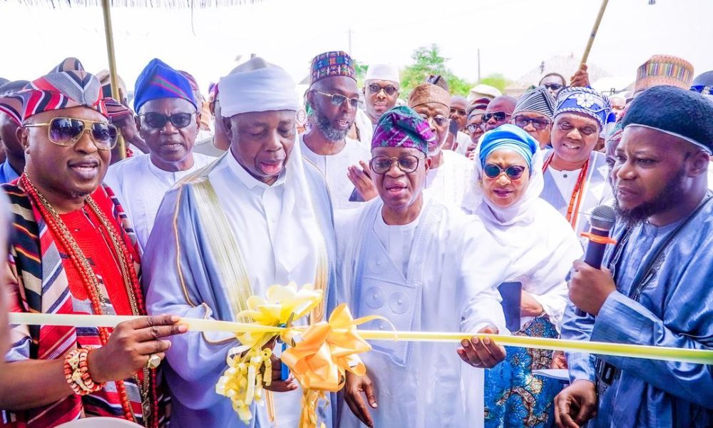 Oyetola builds, commissions ultramodern central mosque in memory of late mother 