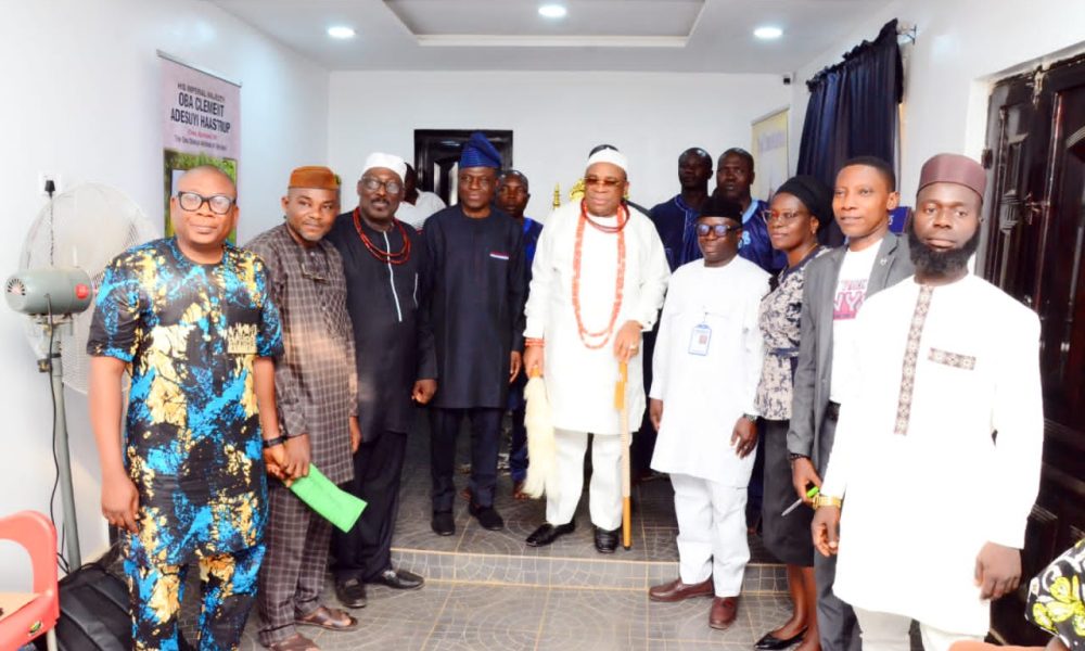 Owa Obokun, Oba Haastrup commends Gov. Adeleke on move to upgrade OSCO-HEALTH, Ilesa to a Polytechnic
