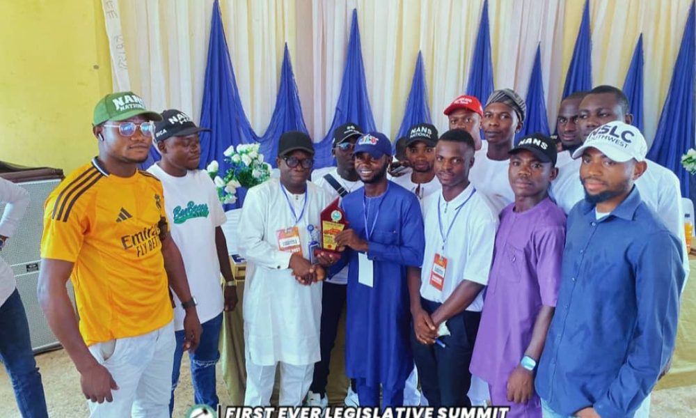Osun Deputy Speaker, Akinyode, Tasks OSCO-HEALTH, Ilesa Students on Academic Excellence