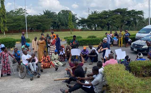 Osun State People with Disabilities pays courtesy visit to JAMB office