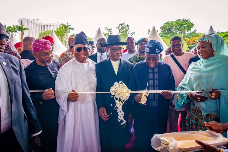 2027: Wike mocks opposition, as Tinubu woos minister for APC