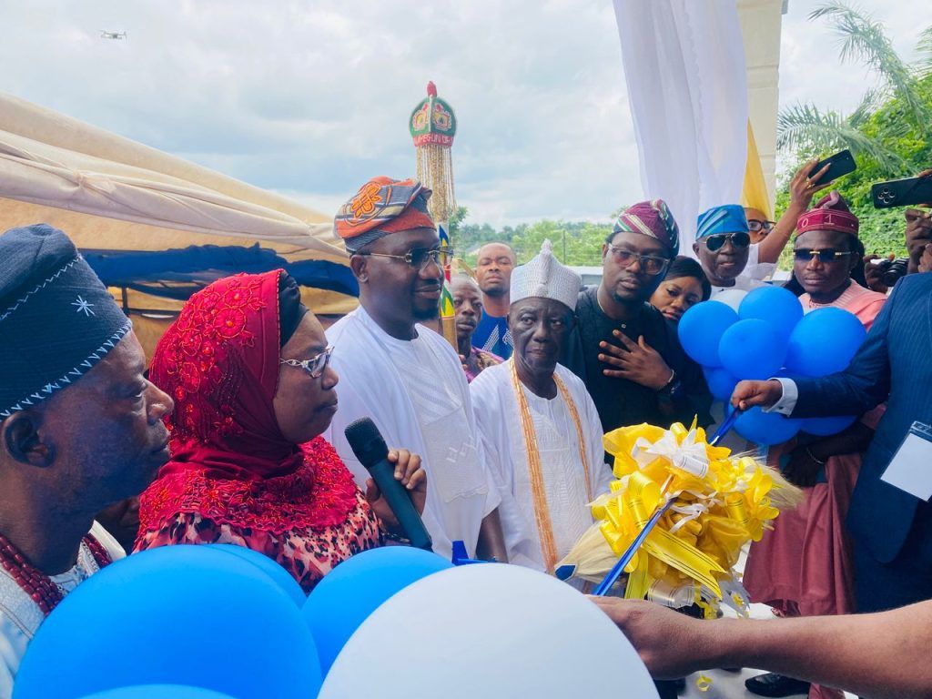 Oyebanji, Aragbiji, Ogunsua commission Kings FM in Iragbiji, harp on Yoruba culture promotion