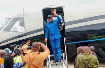 Fubara lands in Port Harcourt as supporters throng airport, Government House