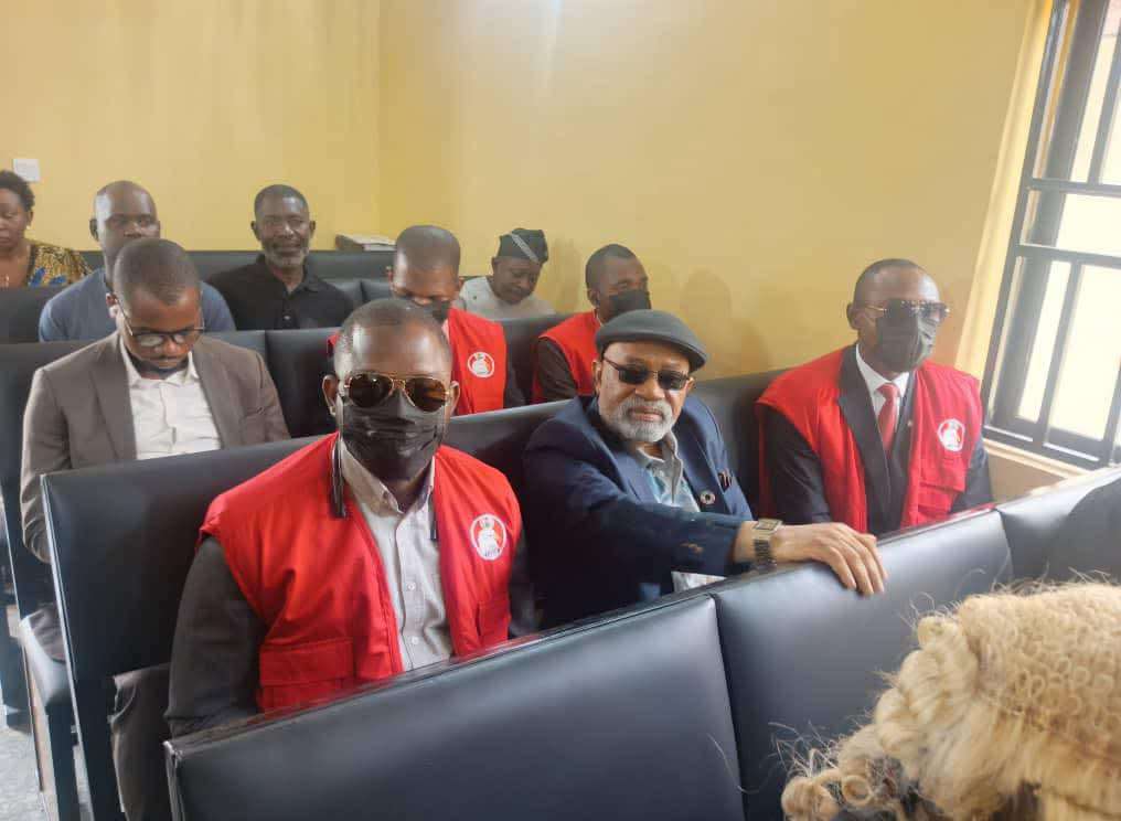 Abuja court sends ex-minister Ngige to Kuje as EFCC opens N2.2bn fraud case