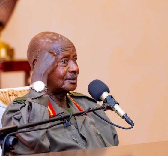 Uganda election: Museveni leads as opposition’s Bobi Wine placed under house arrest