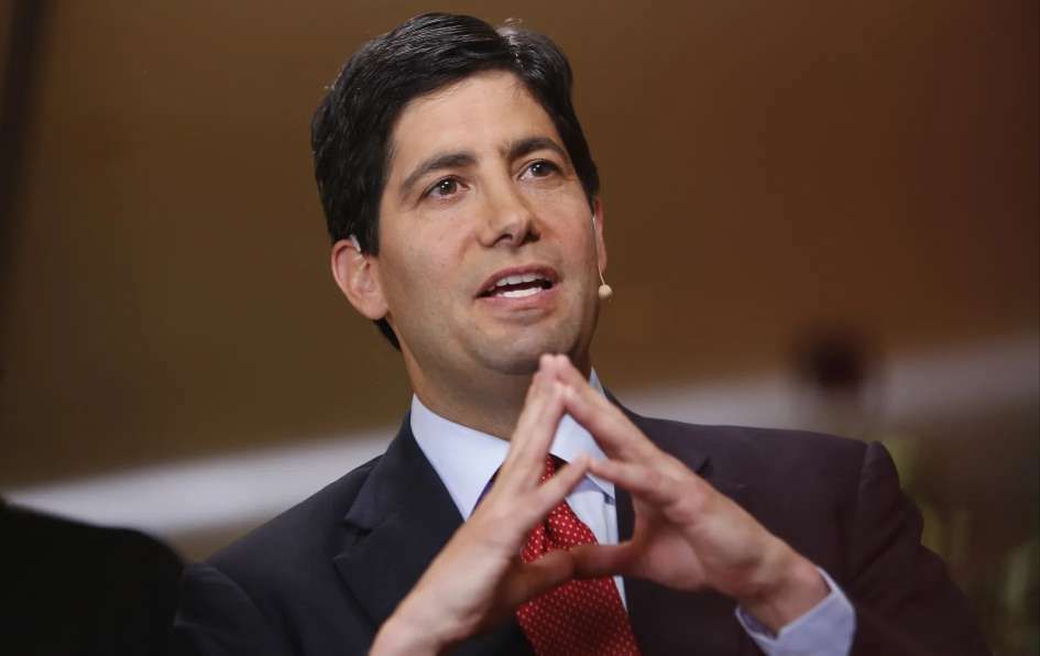 Trump Chooses Kevin Warsh to Lead Federal Reserve as Powell Faces Uncertain Future