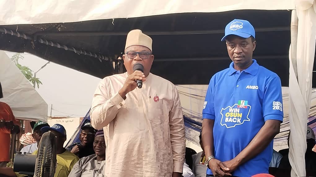 Aregbsola Ex-Aide, Alabi, Youth Wing Rejoins APC in Osun