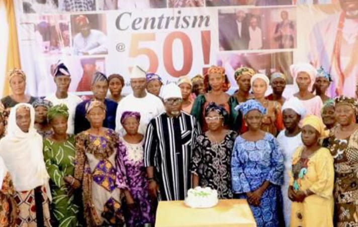 Ogun NUJ Chairman, Wale Olanrewaju, Marks Golden Age by Empowering 50 Elderly Persons