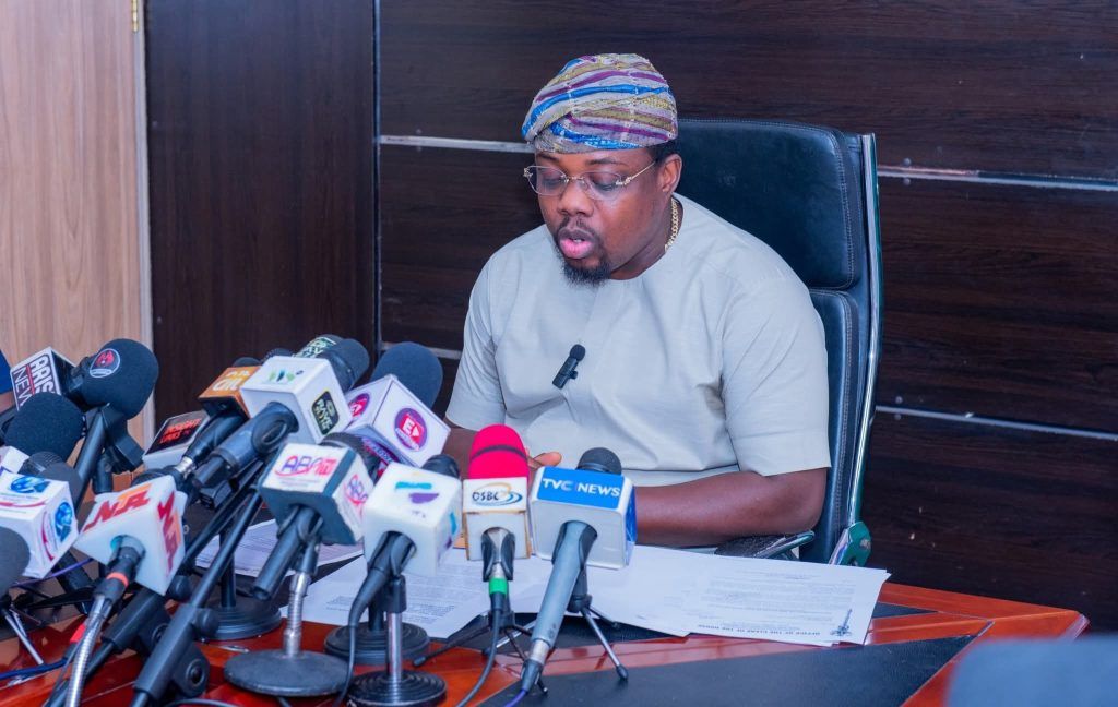 Osun LG crisis: Assembly warns banks, others over alleged diversion of funds