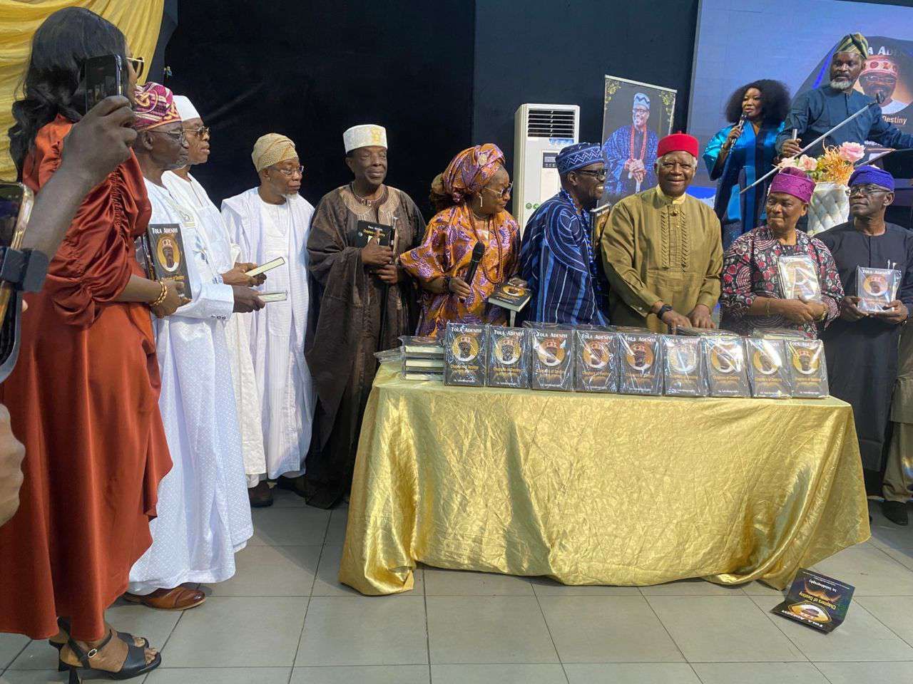 [PHOTOS] Ike Nwachukwu insists on true federalism at Tola Adeniyi’s book launch