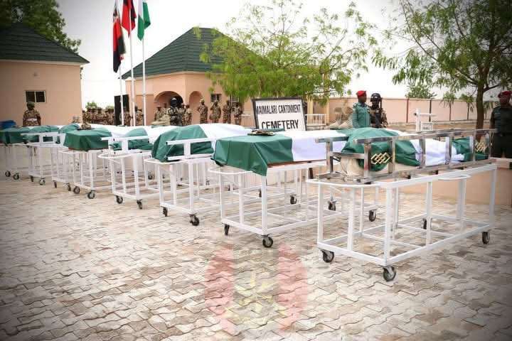 [PHOTOS] Late Gen Braimah, others buried with full military honours in Maiduguri