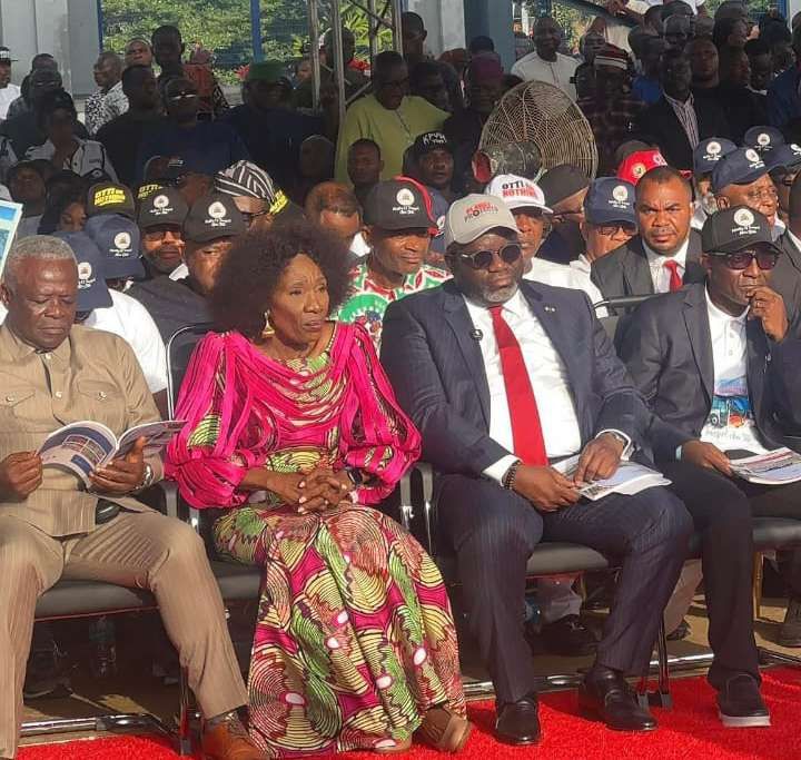 Otti Opens Umuahia Bus Terminal, Names it After Nnenna Oti
