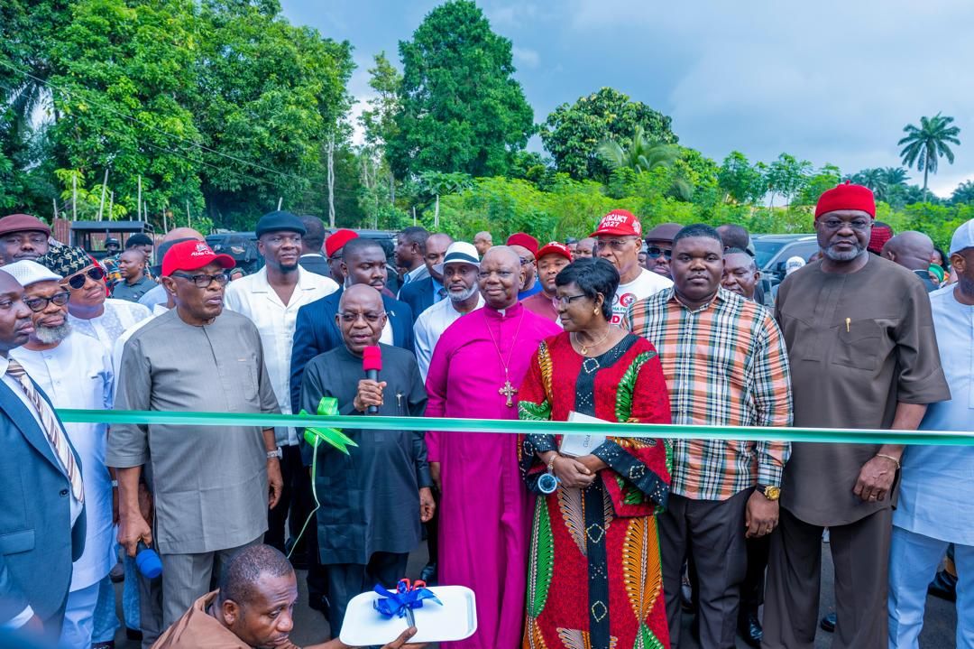 Alex Otti commissioning Government Cottage Hospital, Umuihie, Okporoahaba