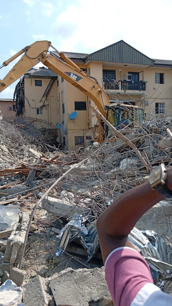 [PHOTOS] Julius Berger, stakeholders intensify rescue efforts after Port Harcourt building collapse