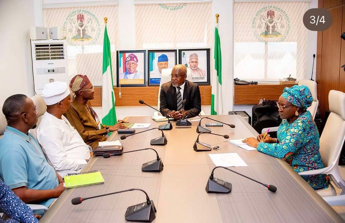 N1.3bn Budget Mystery: Nigerians Question Presidency's PFIPC Denial Amid Gbajabiamila Bribery Allegations