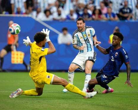 Messi leads Argentina's escape, Egypt make World Cup history as Round of 16 cast is complete