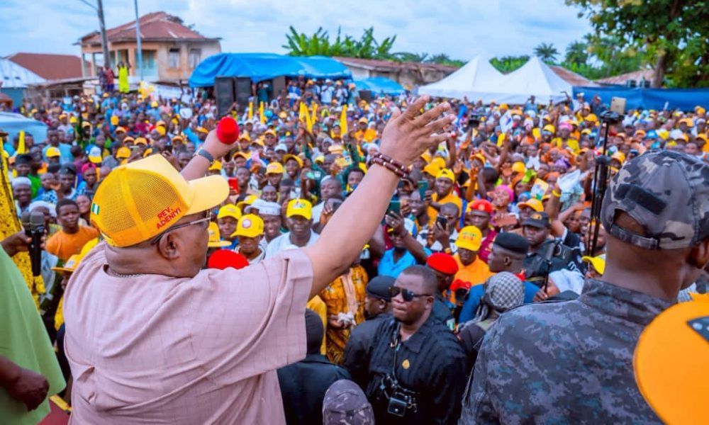 Osun poll: Adeleke campaigns in Ayedire/Iwo/Ola-Oluwa, promises continuity, rural development