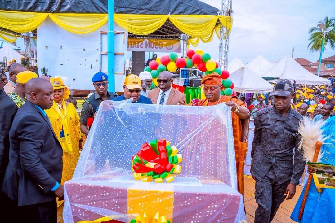 Adeleke inaugurates Iwo’s first dual carriageway, reaffirms commitment to urban development